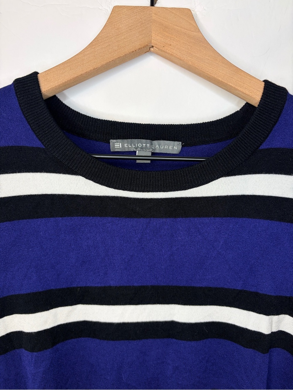 Elliot Lauren Women’s Blue, Black, White Striped Sweater w/ Gold Buttons, Large - Picture 2 of 7